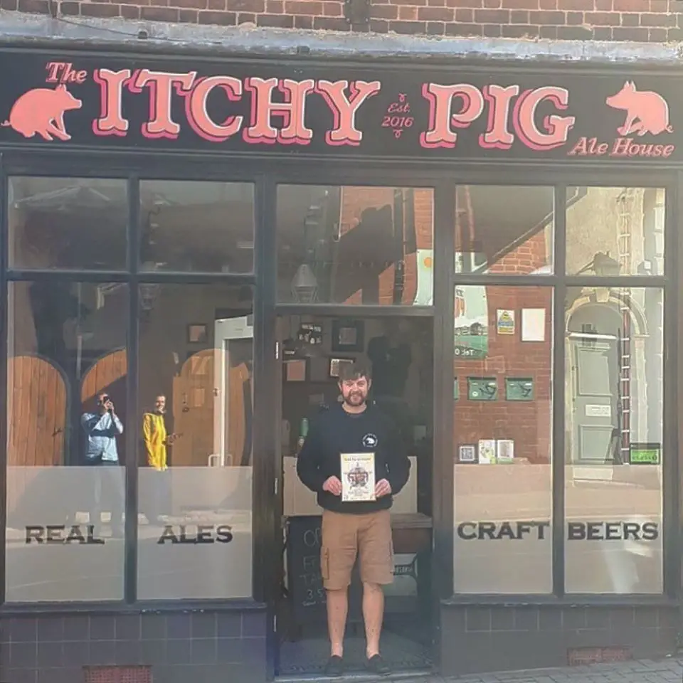 itchy Pig